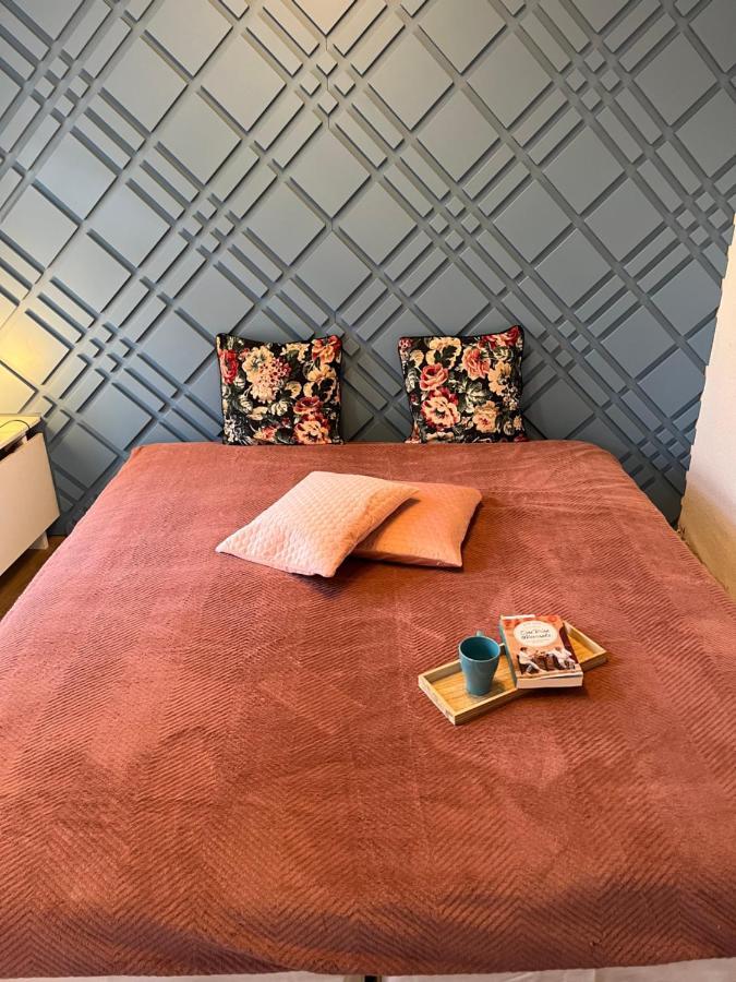 Zentrales Apartment Am Hafen Inklusive Netflix! เอมเดน ภายนอก รูปภาพ