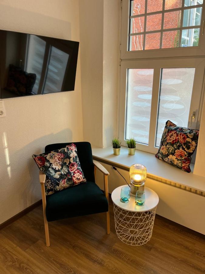 Zentrales Apartment Am Hafen Inklusive Netflix! เอมเดน ภายนอก รูปภาพ