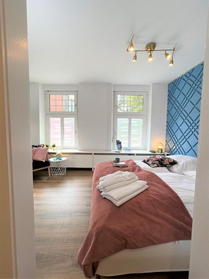Zentrales Apartment Am Hafen Inklusive Netflix! เอมเดน ภายนอก รูปภาพ