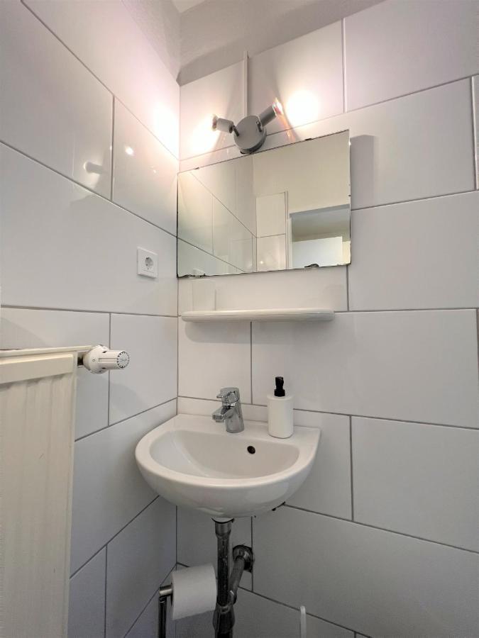 Zentrales Apartment Am Hafen Inklusive Netflix! เอมเดน ภายนอก รูปภาพ
